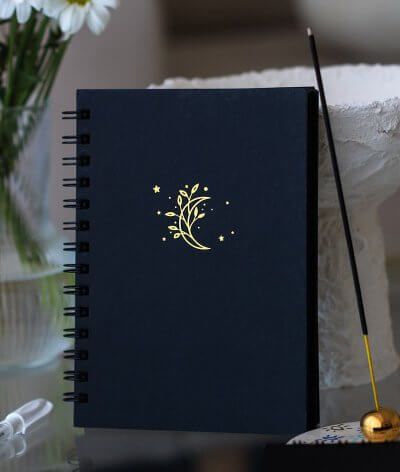 Siyah Hilal Defter (Beyaz Jel Kalem Hediye)